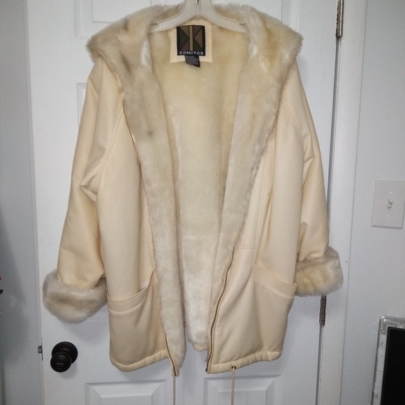 komitor coat